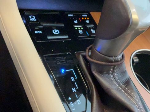 Used 2017 Lexus RX 350 AWD w/ Premium Package image 17