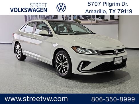 New 2026 Volkswagen Jetta SE image 1