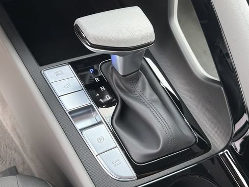 New 2026 Hyundai Elantra Hybrid FWD image 31