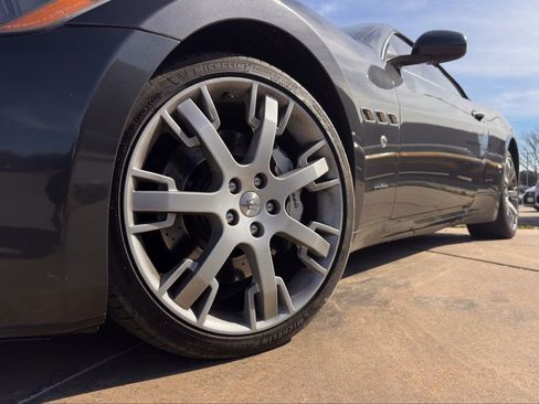 Used 2011 Maserati GranTurismo Convertible image 9