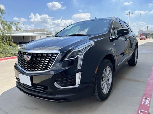 Certified 2023 Cadillac XT5 Luxury w/ LPO, Floor Liner Package image 2