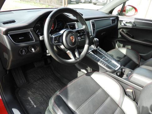 Used 2018 Porsche Macan GTS AWD/4WD image 15