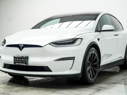 Used 2022 Tesla Model X Plaid AWD/4WD image 11