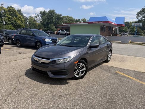 Used 2017 Honda Civic LX image 3