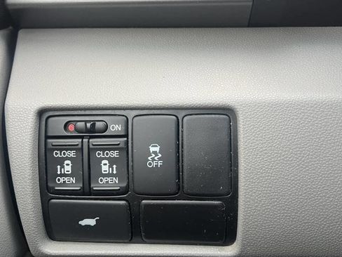 Used 2012 Honda Odyssey EX-L image 19