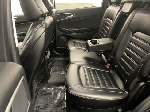 Used 2023 Ford Edge SEL image 17