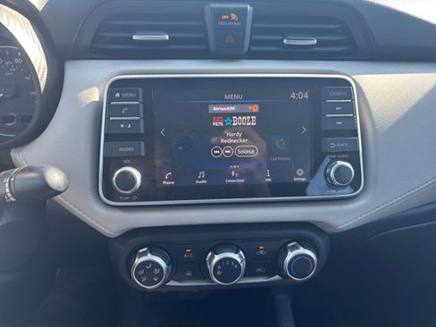 Used 2021 Nissan Versa SV image 20