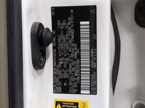 Used 2013 Toyota Highlander Plus image 35