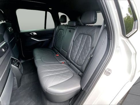 Certified 2025 BMW X5 xDrive40i AWD/4WD image 21
