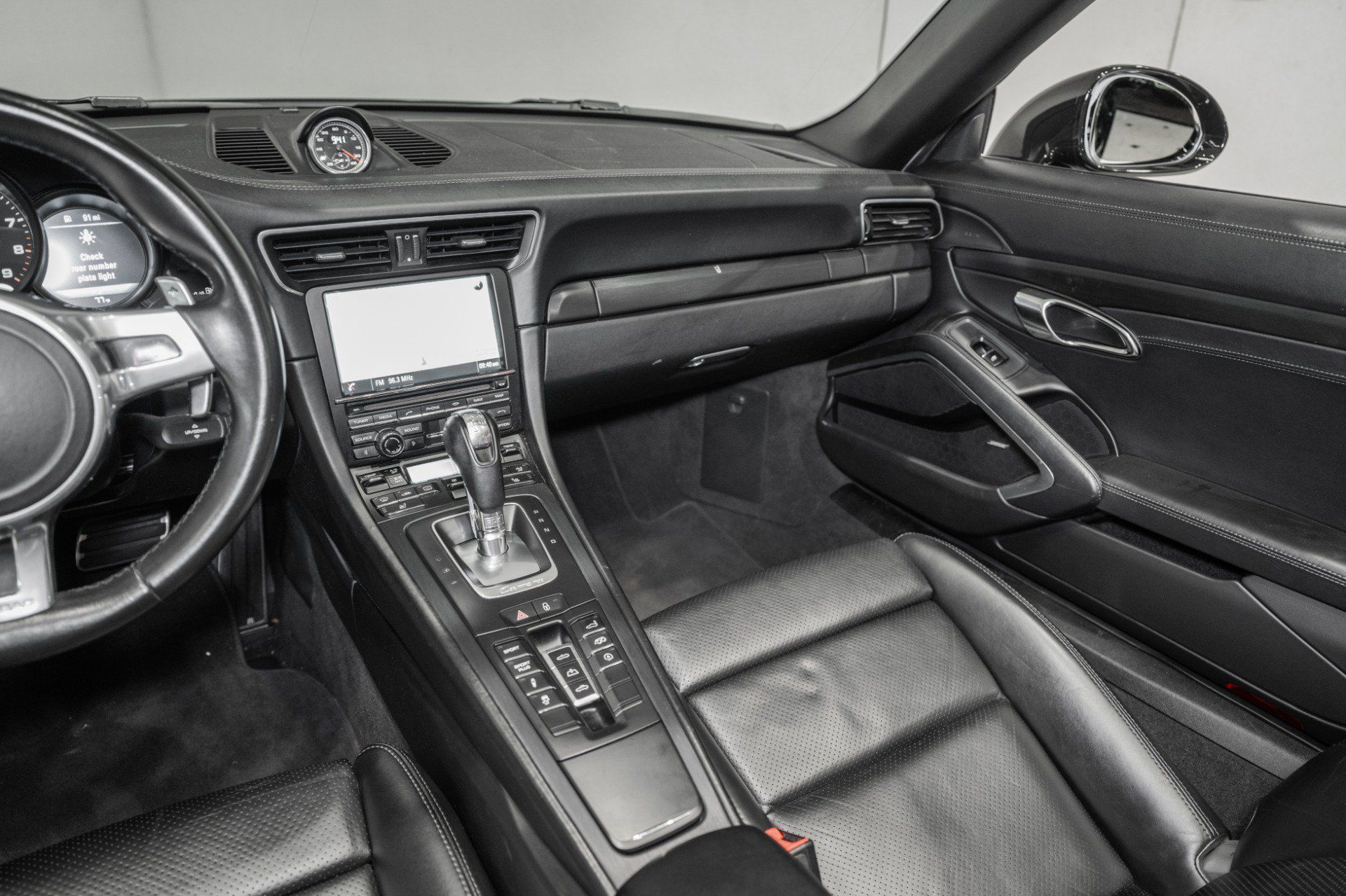 Used 2016 Porsche 911 Carrera GTS RWD image 27