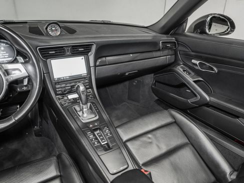 Used 2016 Porsche 911 Carrera GTS RWD image 27