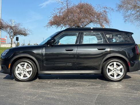 Used 2025 MINI Cooper Countryman SE image 8