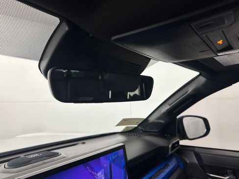 Certified 2025 Toyota Tacoma TRD Off-Road w/ TRD Off Road Upgrade Package image 18