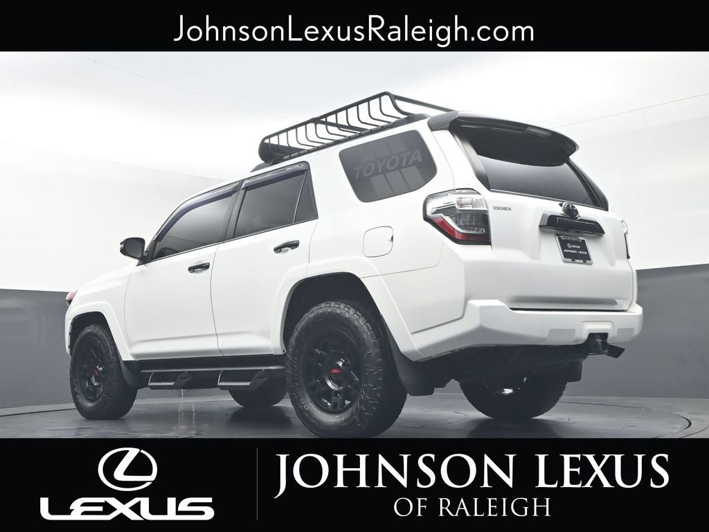 Used 2021 Toyota 4Runner Venture w/ Moonroof Package AWD/4WD image 17