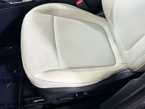 Used 2023 Buick Encore GX Preferred w/ Cold Weather Comfort Package FWD image 21