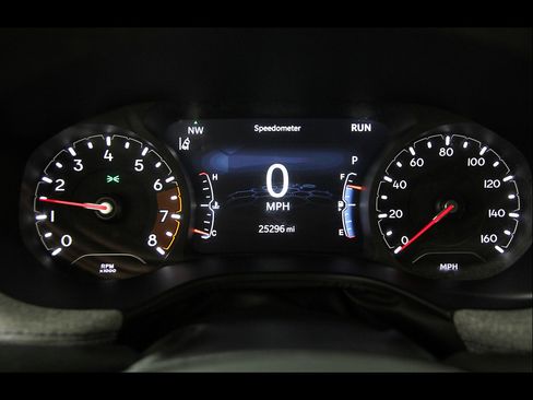 Used 2023 Jeep Compass Latitude AWD/4WD image 8