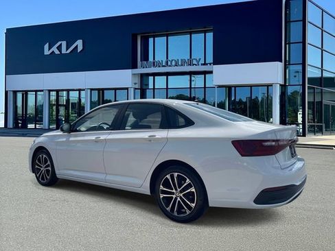 Used 2025 Volkswagen Jetta Sport FWD image 4