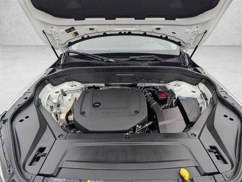 Used 2024 Volvo XC90 B6 Plus w/ Protection Package Premier image 24