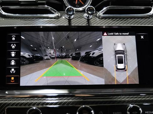 Used 2023 Bentley Bentayga Speed image 21