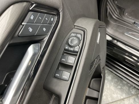 Certified 2025 GMC Sierra 2500 AT4 w/ Technology Package image 10