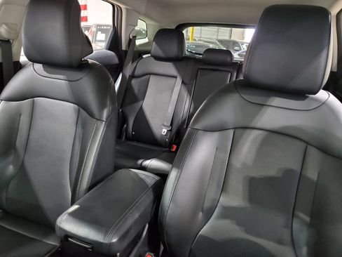 Used 2024 Kia Sportage EX FWD image 38