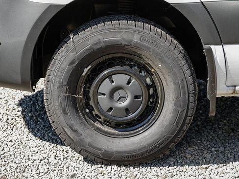 New 2025 Mercedes-Benz Sprinter 2500 image 9