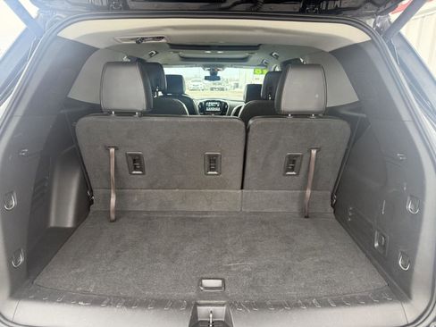 Used 2018 Chevrolet Traverse Premier w/ Redline Edition image 3