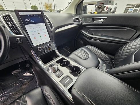 Used 2024 Ford Edge Titanium image 18