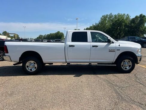 Used 2017 RAM 2500 Tradesman w/ Chrome Appearance Group AWD/4WD image 9
