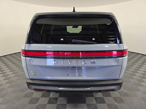 Used 2023 Rivian R1S Adventure image 4