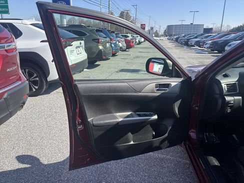 Used 2010 Subaru Impreza 2.5i image 13