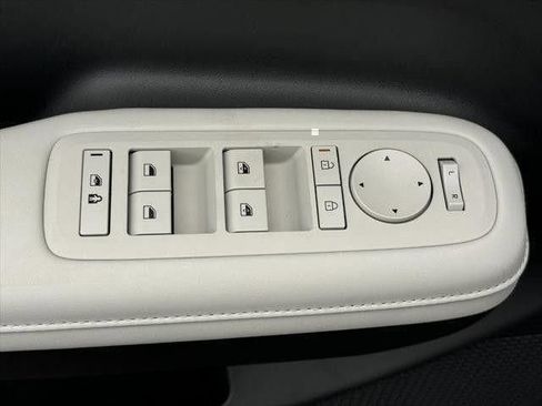 Used 2026 Hyundai Santa Fe SEL w/ Tow & Go Package image 12