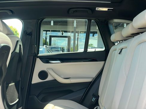 Used 2020 BMW X1 xDrive28i w/ Convenience Package AWD/4WD image 21