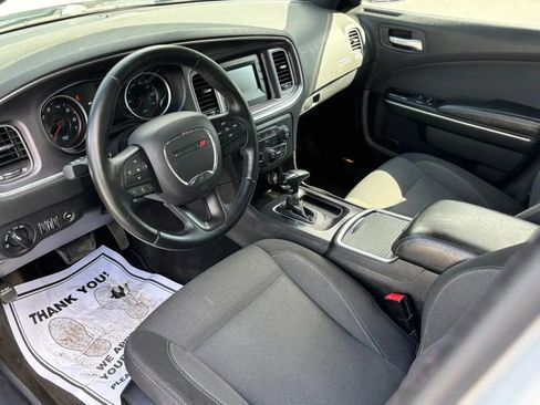 Used 2016 Dodge Charger SE w/ Popular Equipment Group AWD/4WD image 2