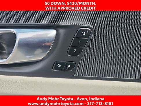 Used 2022 Volvo XC60 B5 Momentum w/ Climate Package AWD/4WD image 13