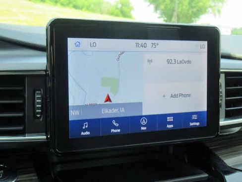 Used 2023 Ford Explorer Limited image 19