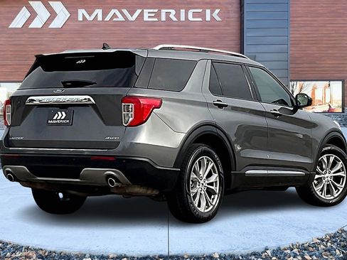 Used 2023 Ford Explorer Limited image 5
