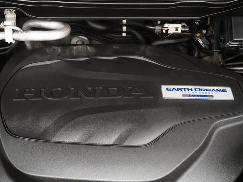 Used 2016 Honda Pilot Touring image 9