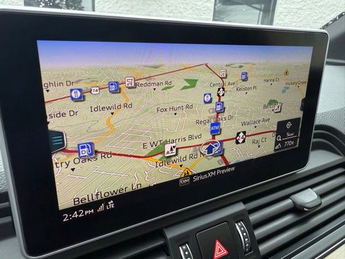 Used 2019 Audi SQ5 Premium Plus w/ Premium Plus Package image 10