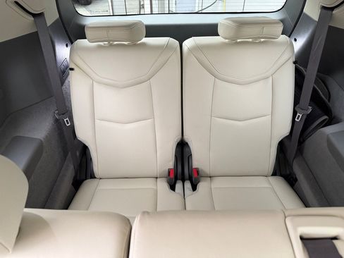 Used 2020 Cadillac XT6 Premium Luxury image 17