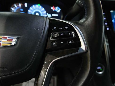 Used 2020 Cadillac Escalade ESV Platinum image 43