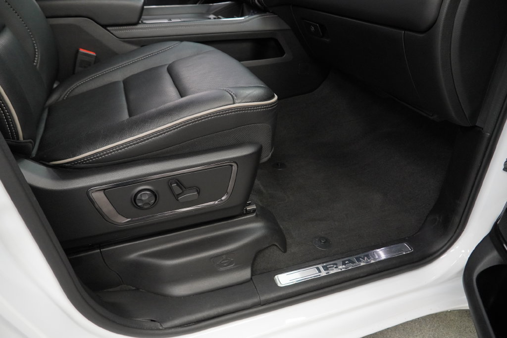 Certified 2023 RAM 1500 Limited w/ Night Edition AWD/4WD image 41
