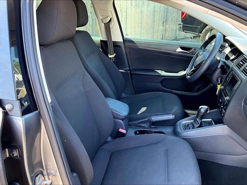 Used 2016 Volkswagen Jetta S FWD image 12