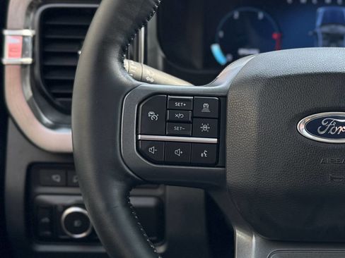 Used 2023 Ford F250 Lariat w/ Lariat Ultimate Package image 35