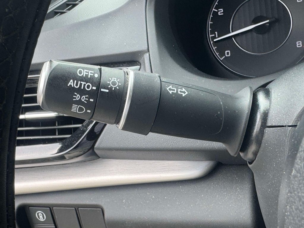 Used 2024 Acura RDX SH-AWD image 22