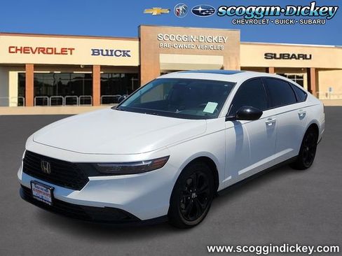 Used 2025 Honda Accord SE image 1