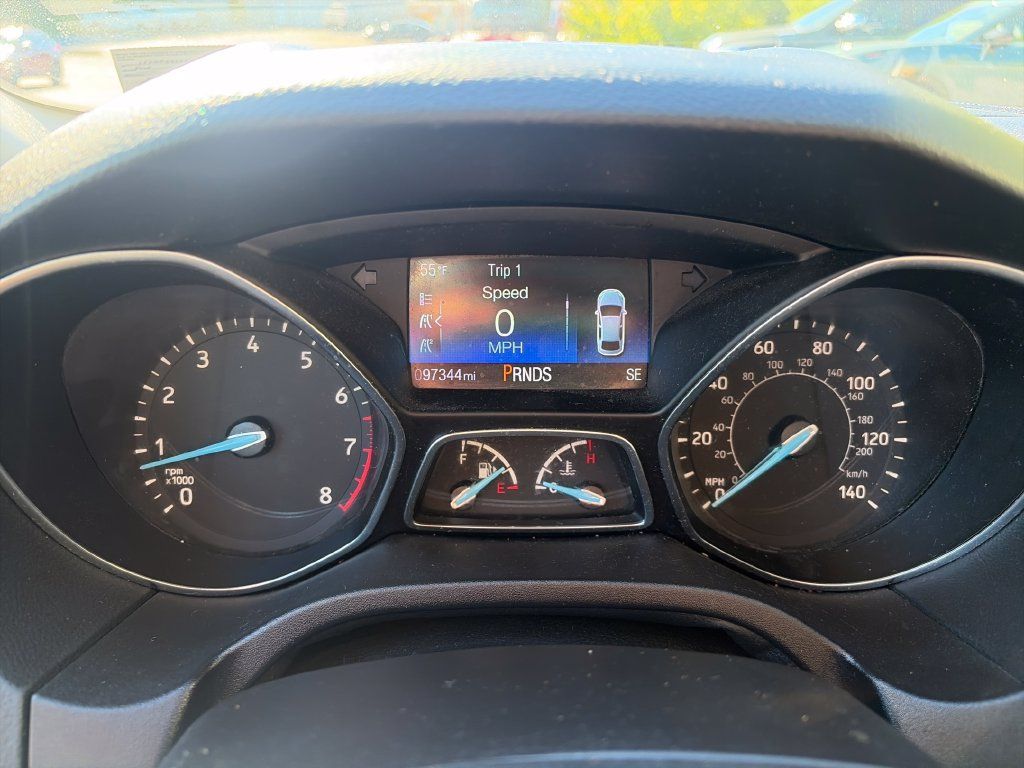 Used 2015 Ford Focus Titanium FWD image 16