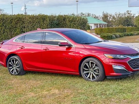 Used 2024 Chevrolet Malibu RS image 1