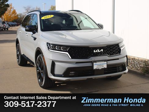 Used 2023 Kia Sorento SX image 3