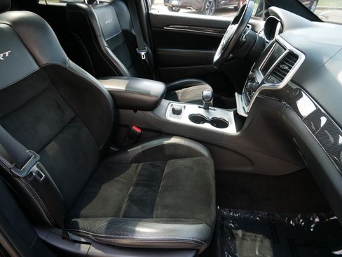 Used 2015 Jeep Grand Cherokee SRT AWD/4WD image 23